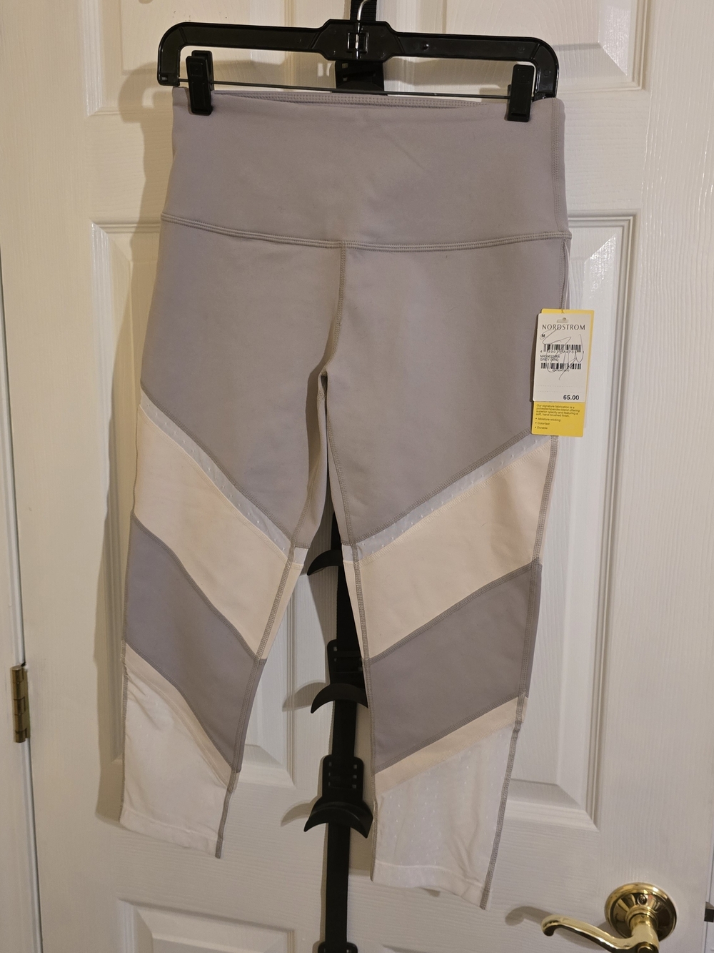 Zella Gray and Cream Chevron Capri Leggings